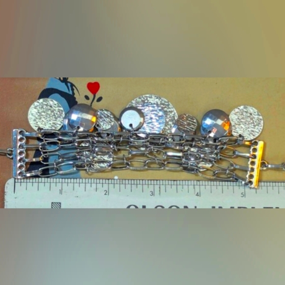 Vintage MultiChain Metal Silvertone Hammered Discs~Crystal Charm Toggle Bracelet - Picture 6 of 6
